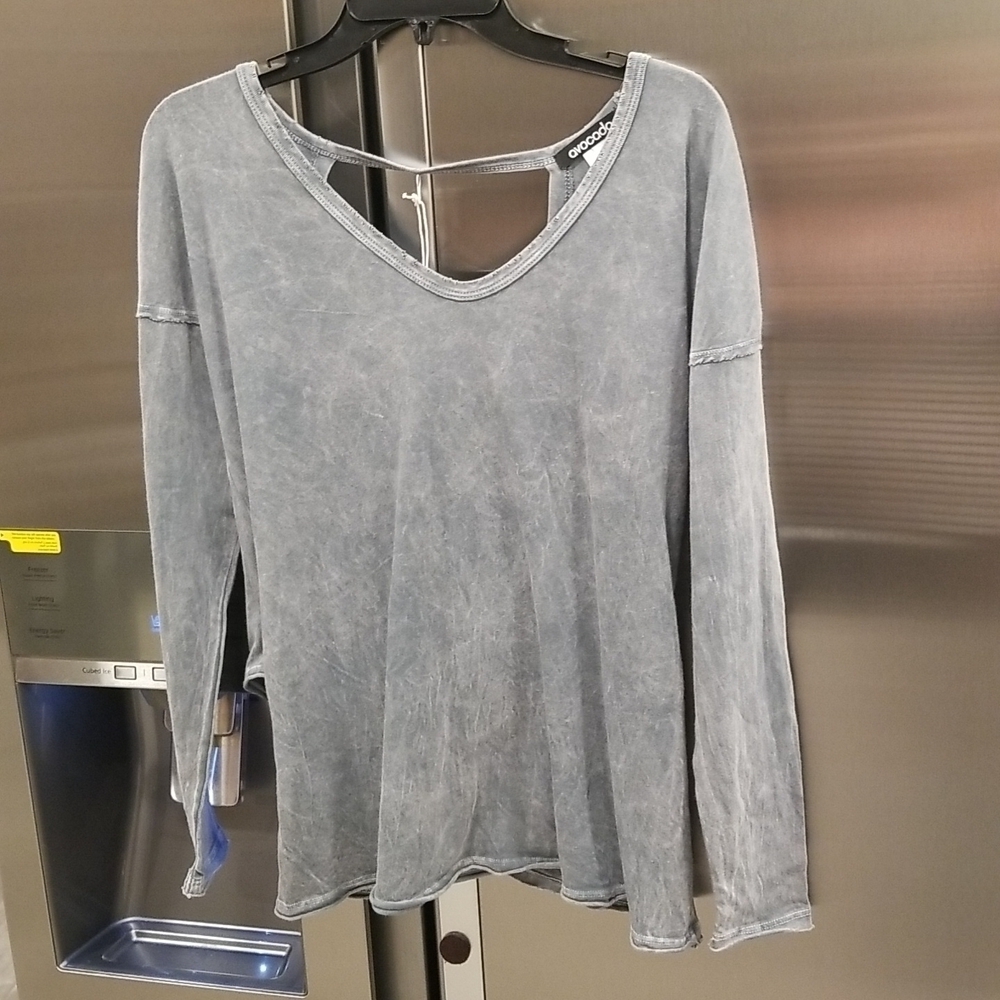 💕AVOCADO💕 Deep Valley Long Sleeve T-Shirt Back Cutout Vintage Granite One Size